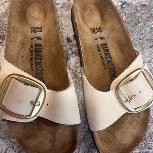 BIRKENSTOCK Madrid Big Buckle in Sandcastle